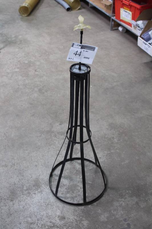 Decorative Bird Stand 44� Height.