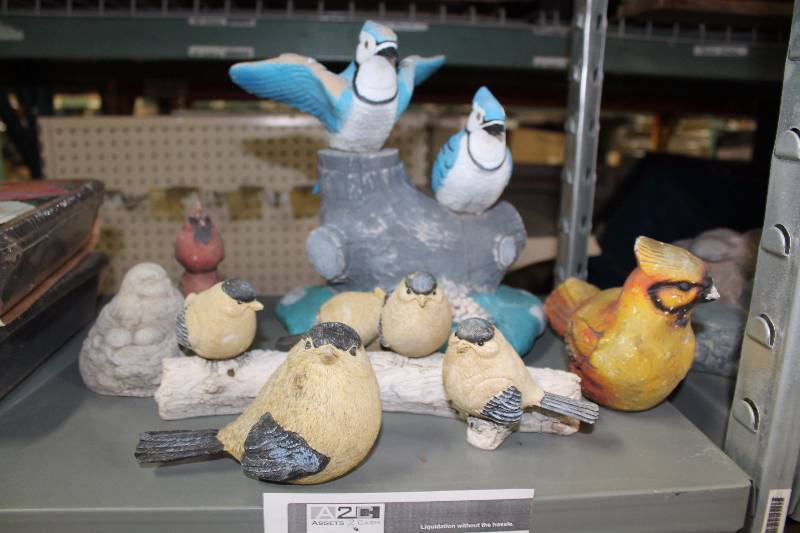 Lot of (6) Exterior Bird Decorations.