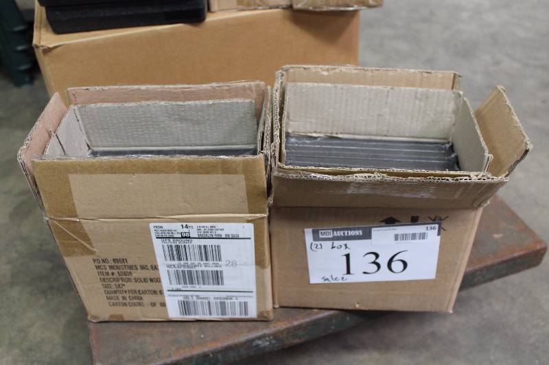 Box Lot of (2) Photo Frames 5� x 7�.