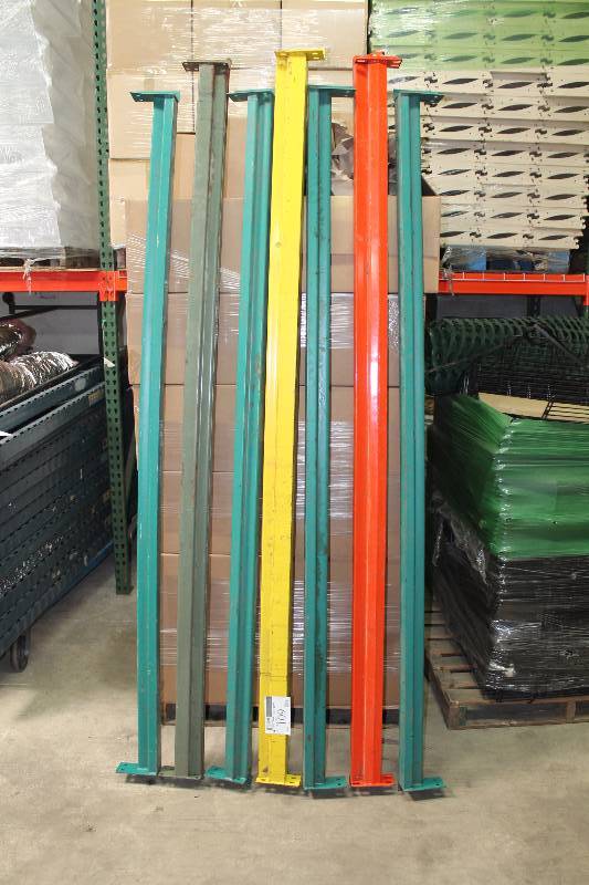 Pallet Racking Lot Including Teardrop Crossbeams, 8 x 2.5� (7).