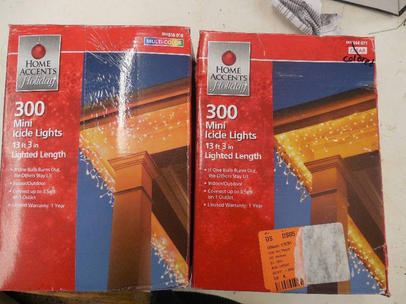 lot 43 image: 2 Sets of 300 Mini Icicle Lights