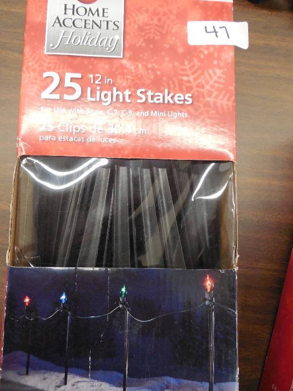 25 12 Light Stakes Christmas Holiday Decorations Lights Auction K Bid