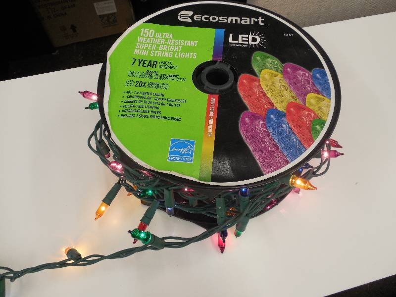 lot 52 image: Ecosmart 150 Ultra Super Bright Mini String Lights