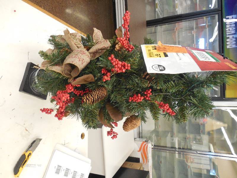 lot 57 image: 2 8 Pre - Lit Pine