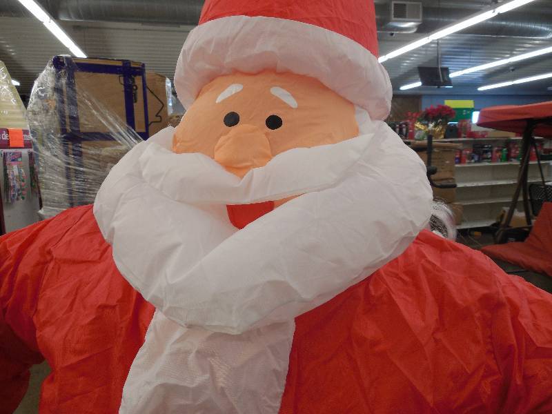 lot 63 image: 66 Lighted Hangin On Santa Inflatable