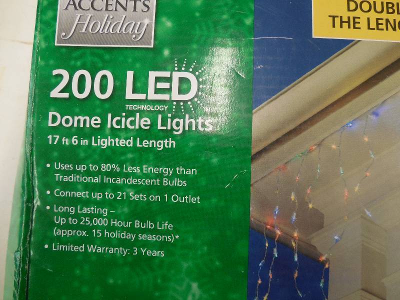 lot 64 image: 200 LED Dome Icicle Lights 17 MULTI-COLOR