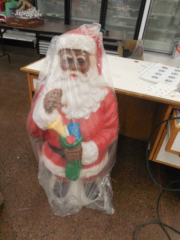 lot 82 image: African American Santa & Shepard & sheep