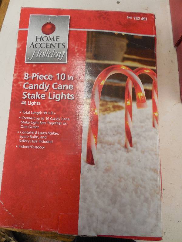 lot 85 image: 8- Piece 10in Candy Cane Stake Lights