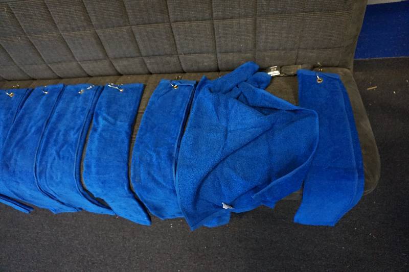 lot 20 image: Lot of 10 Blue Golf Towels