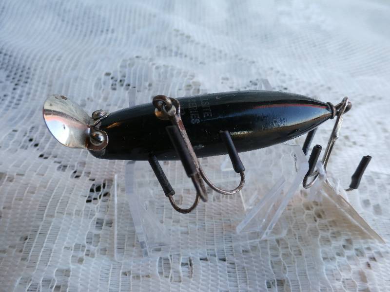 lot 40 image: millsite wig wag sinker