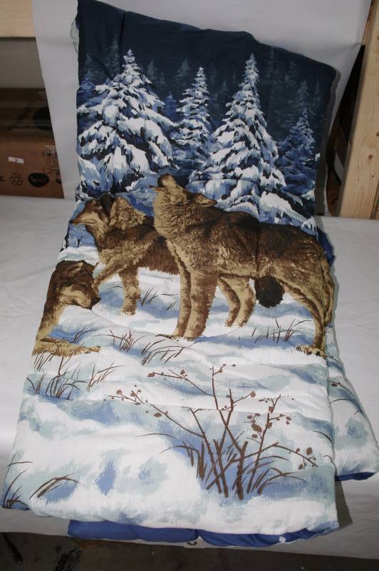Full Size Bed Set- Midnight Wolves