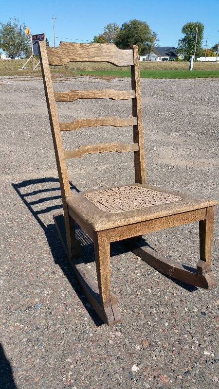 lot 9 image: Antique Grand Ledge Chair Co Rocking Chair
