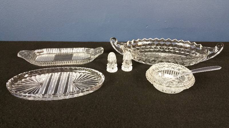 lot 97 image: Vintage Cut & Crystal Glassware Incl. Fenton