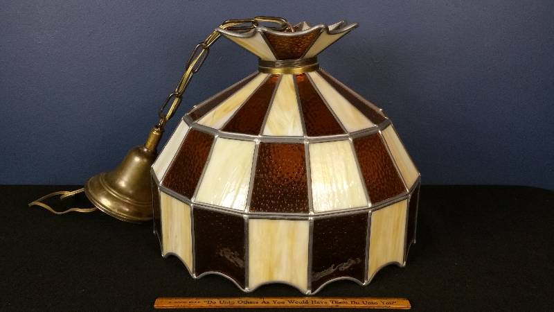 lot 105 image: Vintage Textured Stained Glass Hanging Lamp