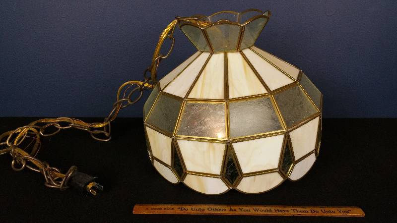 lot 108 image: Nice Hanging Stained Glass Lamp