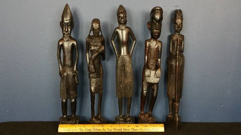 lot 115 image: Collection of Kenya, Africa Wood Sculpture Art