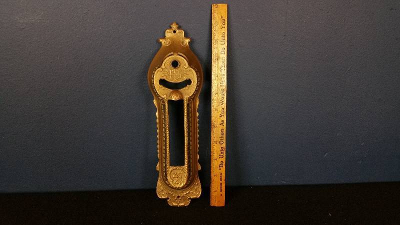 lot 166 image: Antique Ornate Metal Thermostate Cover