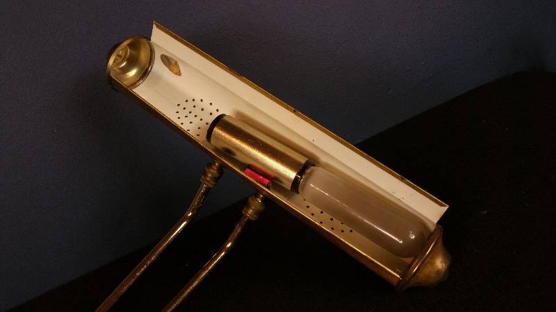 lot 187 image: Vintage Brass Desk Lamp