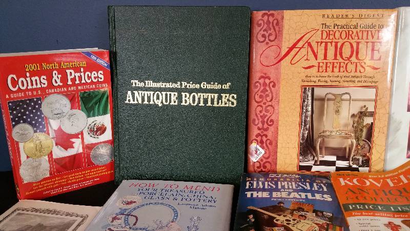 lot 174 image: Large Group of Collectors Price and Resource Guides