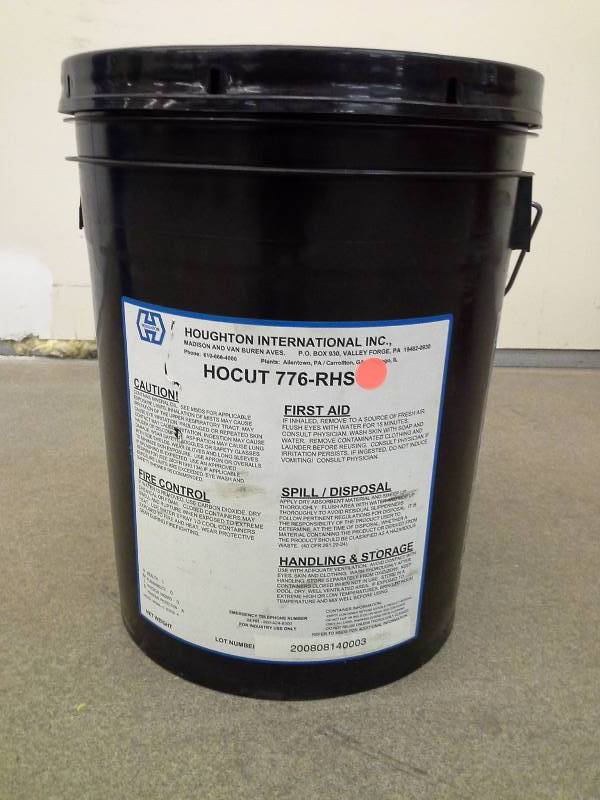 lot 28 image: Houghton HOCUT 776-RHS - 5 Gallons