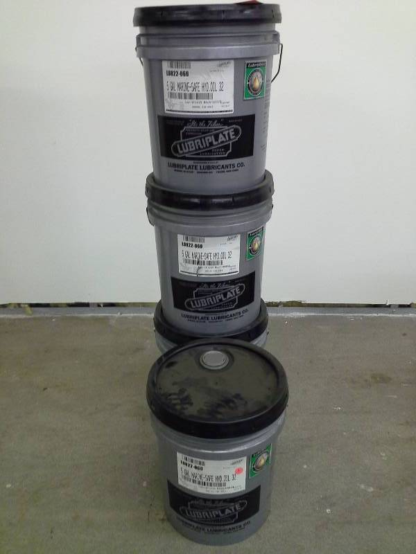 lot 33 image: Lubriplate Marine Safe Hydraulic Oil 32 - 20 Gallons