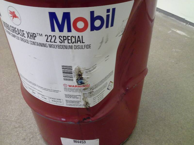 Mobil MobilGrease XHP 222 Special Lithium Complex Grease Containing
