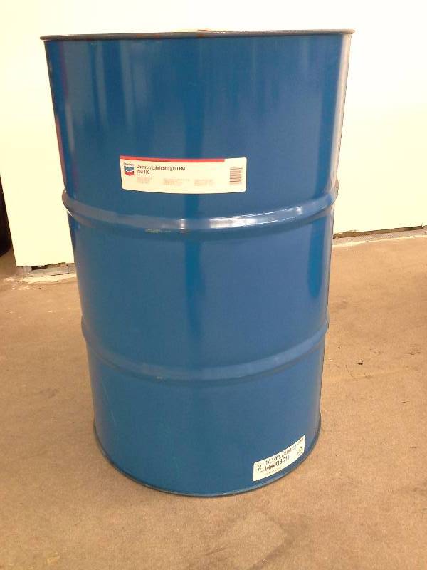 lot 7 image: Chevron Lubricating Oil FM ISO 100 Food Grade Lubricant - 55 Gallon Drum