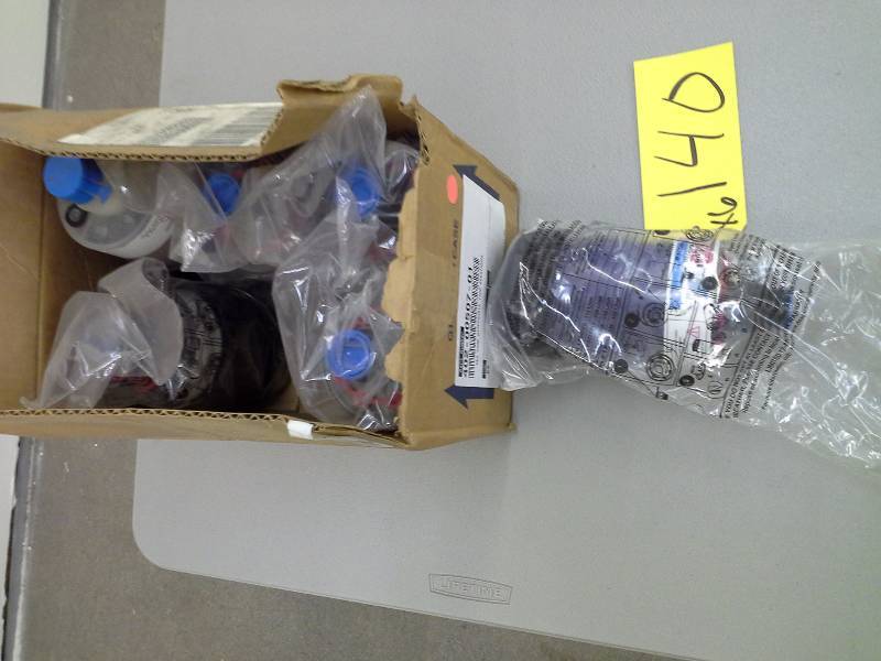 lot 140 image: DES Case Disposable Tank Breathers Quantity 6
