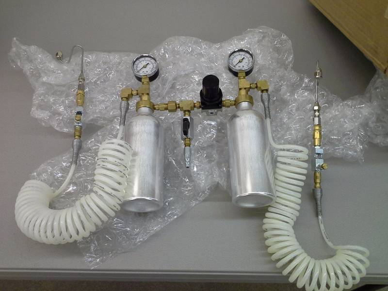 lot 143 image: Penray SP305DC Dual Canister Fuel Rail (Quantity 1)