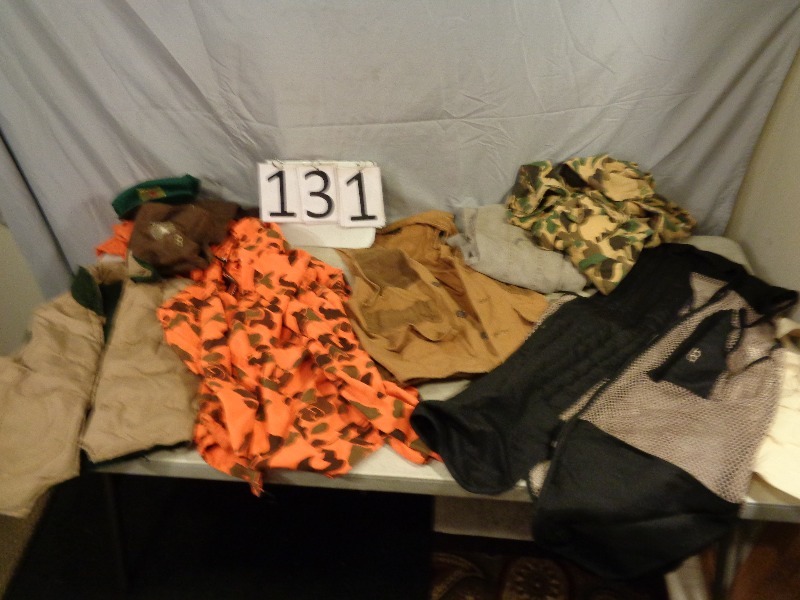 lot 131 image: Hunting Clothing