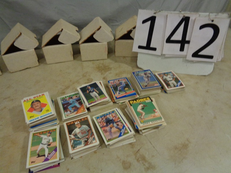 lot 142 image: Collector Baseball Cards