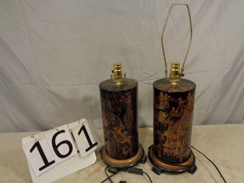 lot 161 image: 2 Matching Lamps