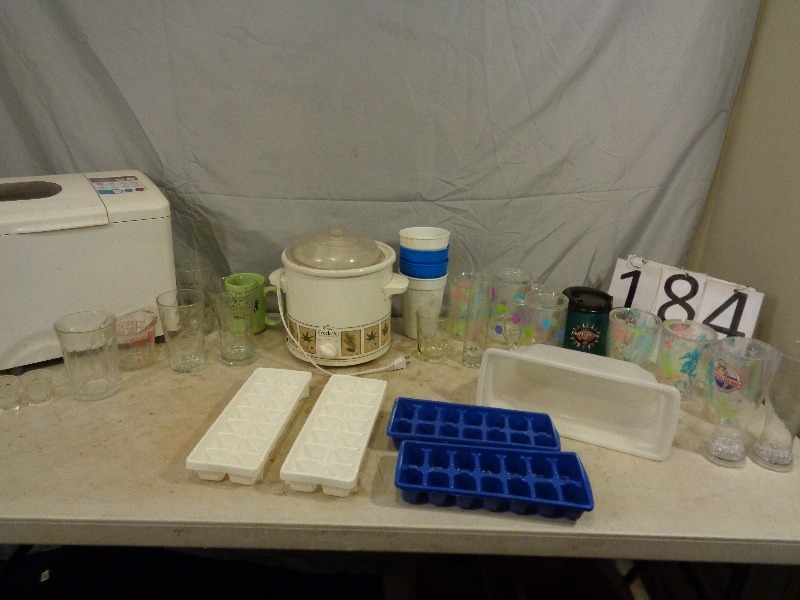 lot 184 image: Kitchen Items