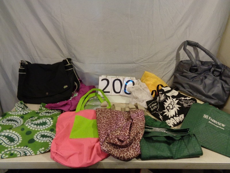lot 200 image: Bags and Purses