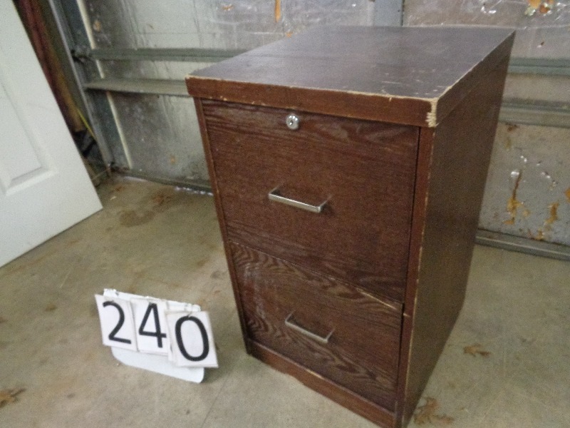 lot 240 image: 2 Drawer Filing Cabinet