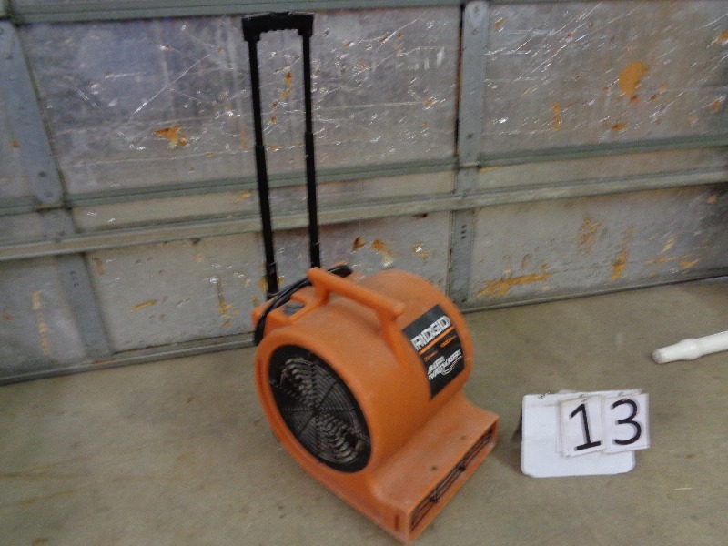 lot 13 image: Rigid Air Mover  Floor Fan