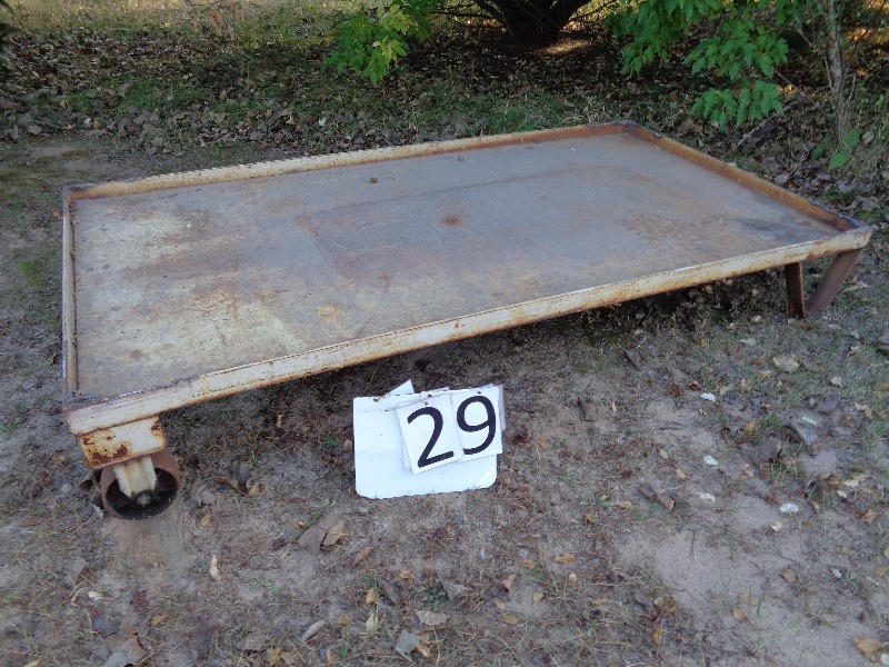 lot 29 image: Steel Platform