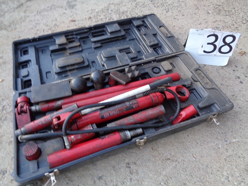 lot 38 image: 10 Ton Porta Power Kit