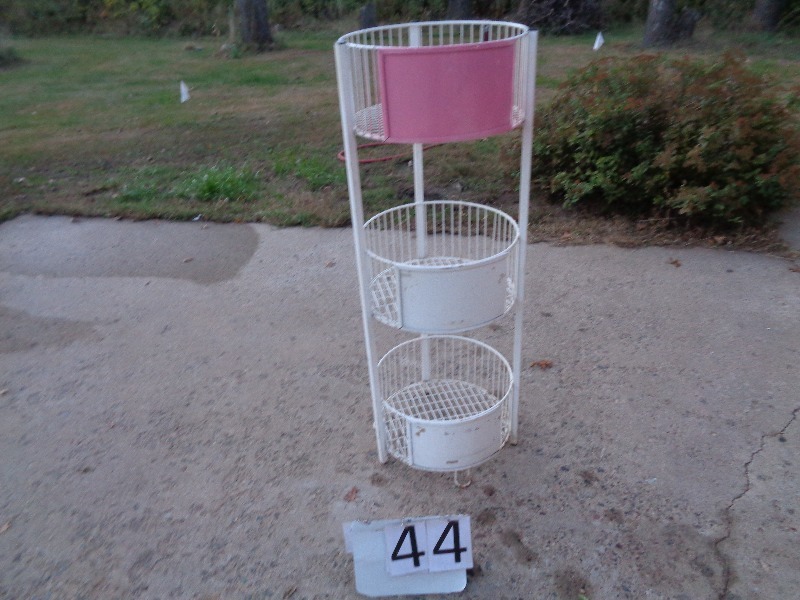 lot 44 image: 3 Basket Metal Stand