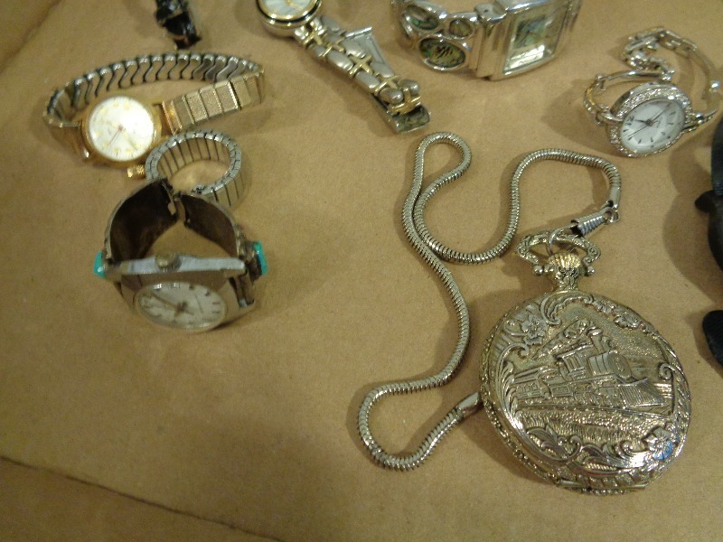 lot 54 image: Watches