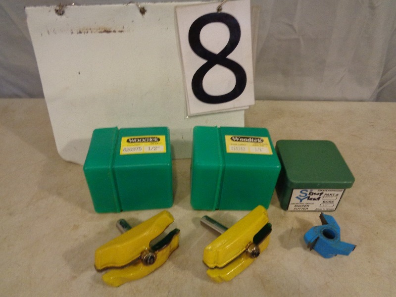 lot 8 image: Router Bits
