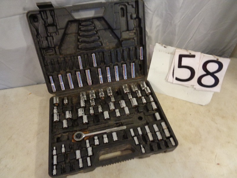 lot 58 image: Socket Set