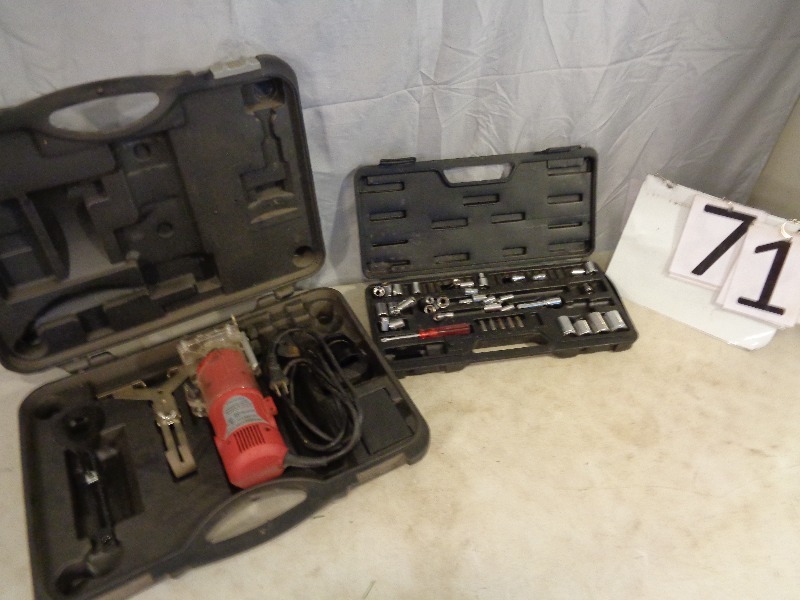 lot 71 image: Multi Purpose Cutting Tool and Partial Socket Set