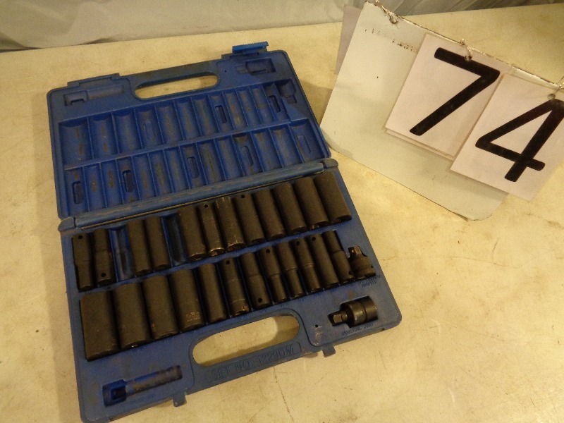 lot 74 image: Impact Socket Set