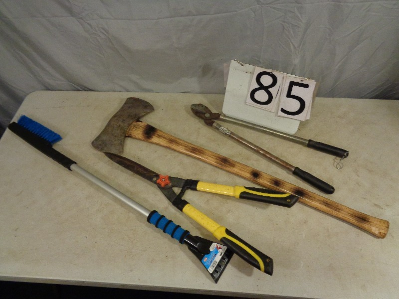 lot 85 image: Double Sided Ax, Trimmers, Loppers