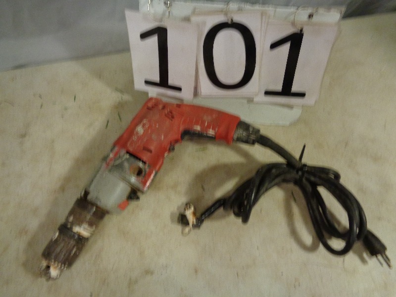 lot 101 image: Milwaukee Magnum Hammer Drill