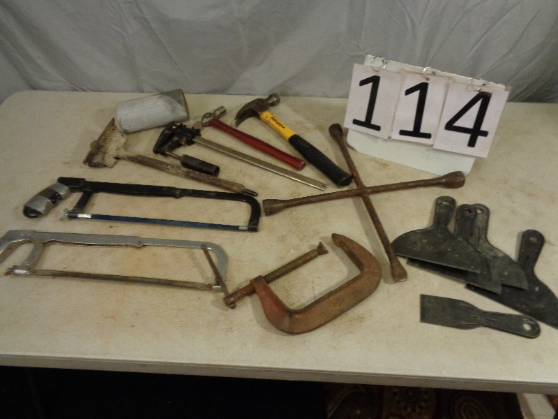 lot 114 image: Assorted Tools