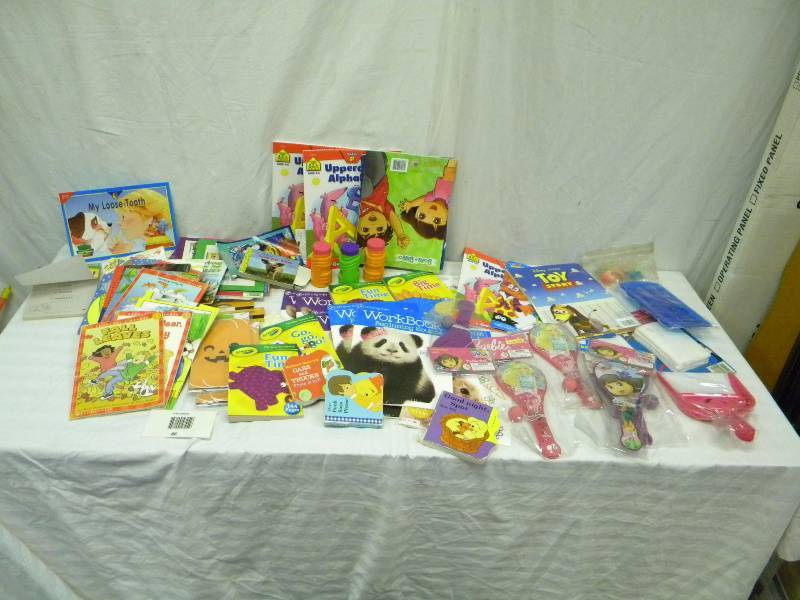 lot 86 image: Kids Book and Toy Lot