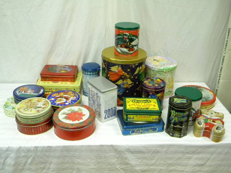 lot 87 image: Metal Tin Lot