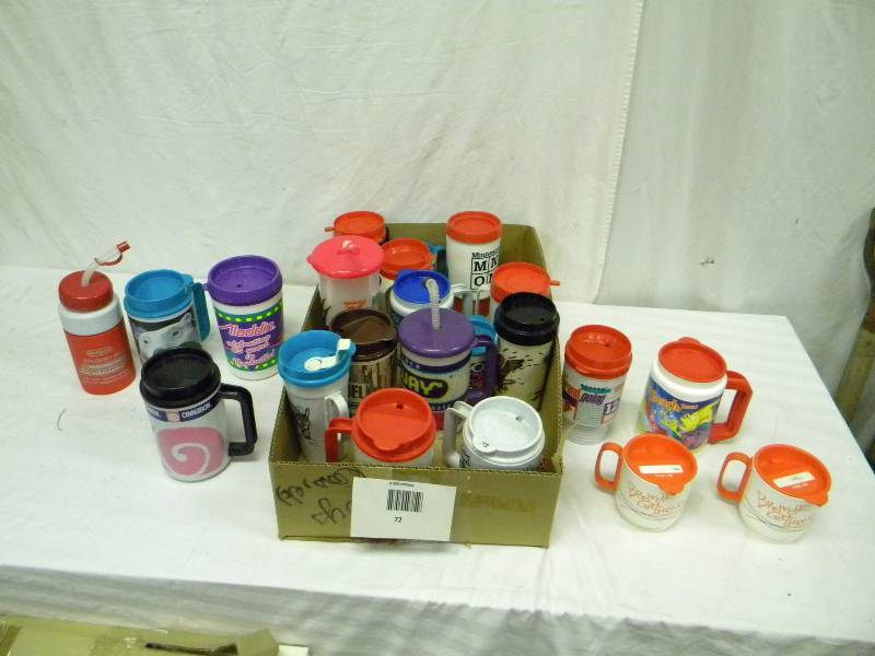 lot 72 image: Travel Mug Galore Set